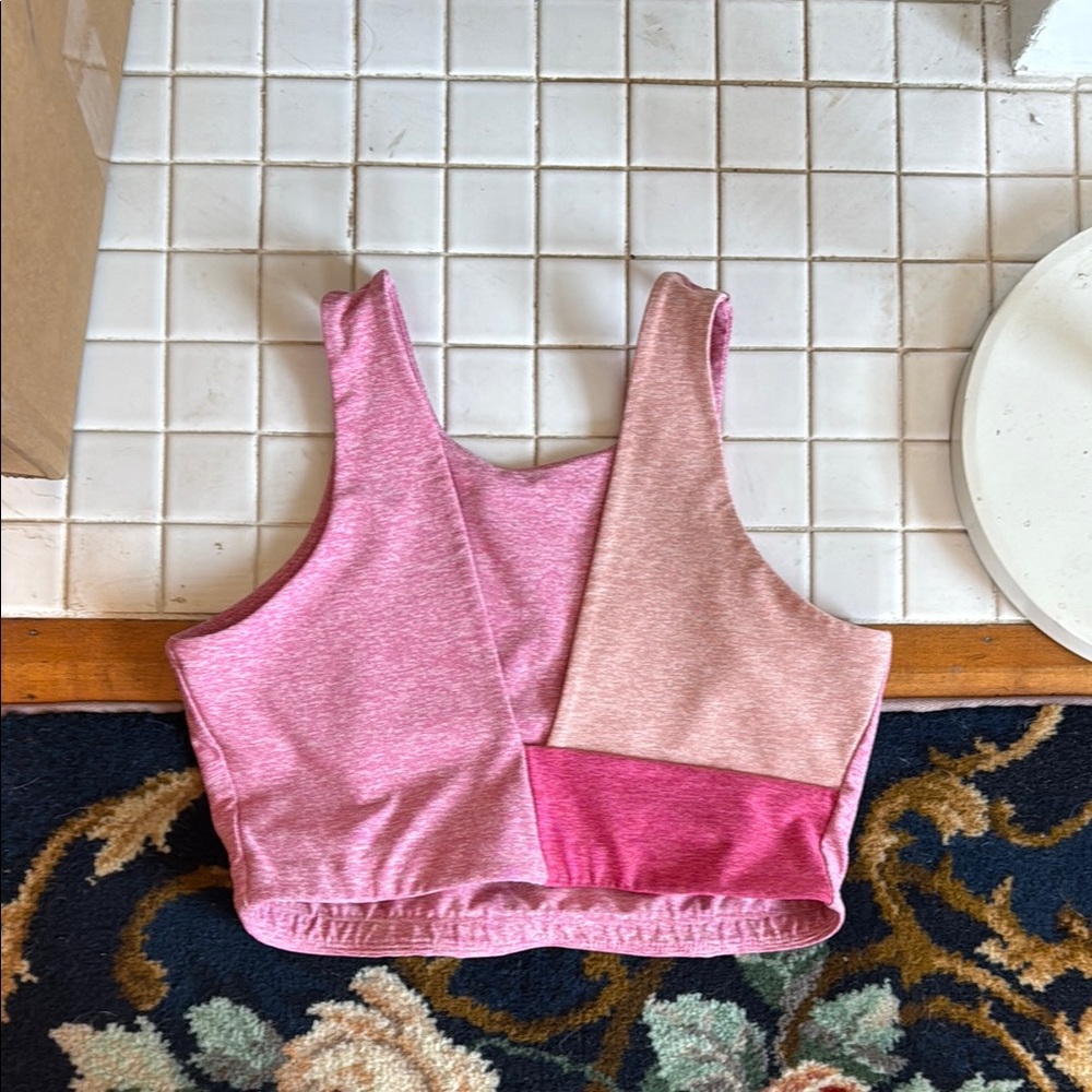 Outdoor Voices Colorblock Pink Crop Top- worn once- excellent‎ condition